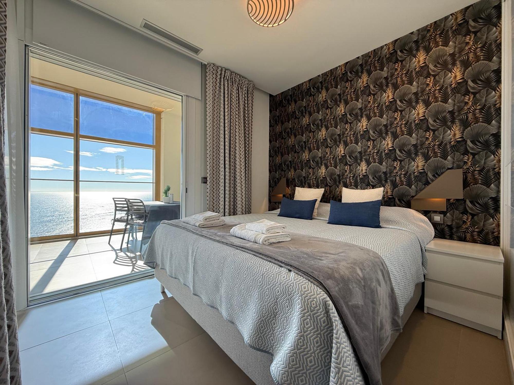 Intempo Sky Luxury Apartment 26 Floor Seaview Benidorm Exterior photo