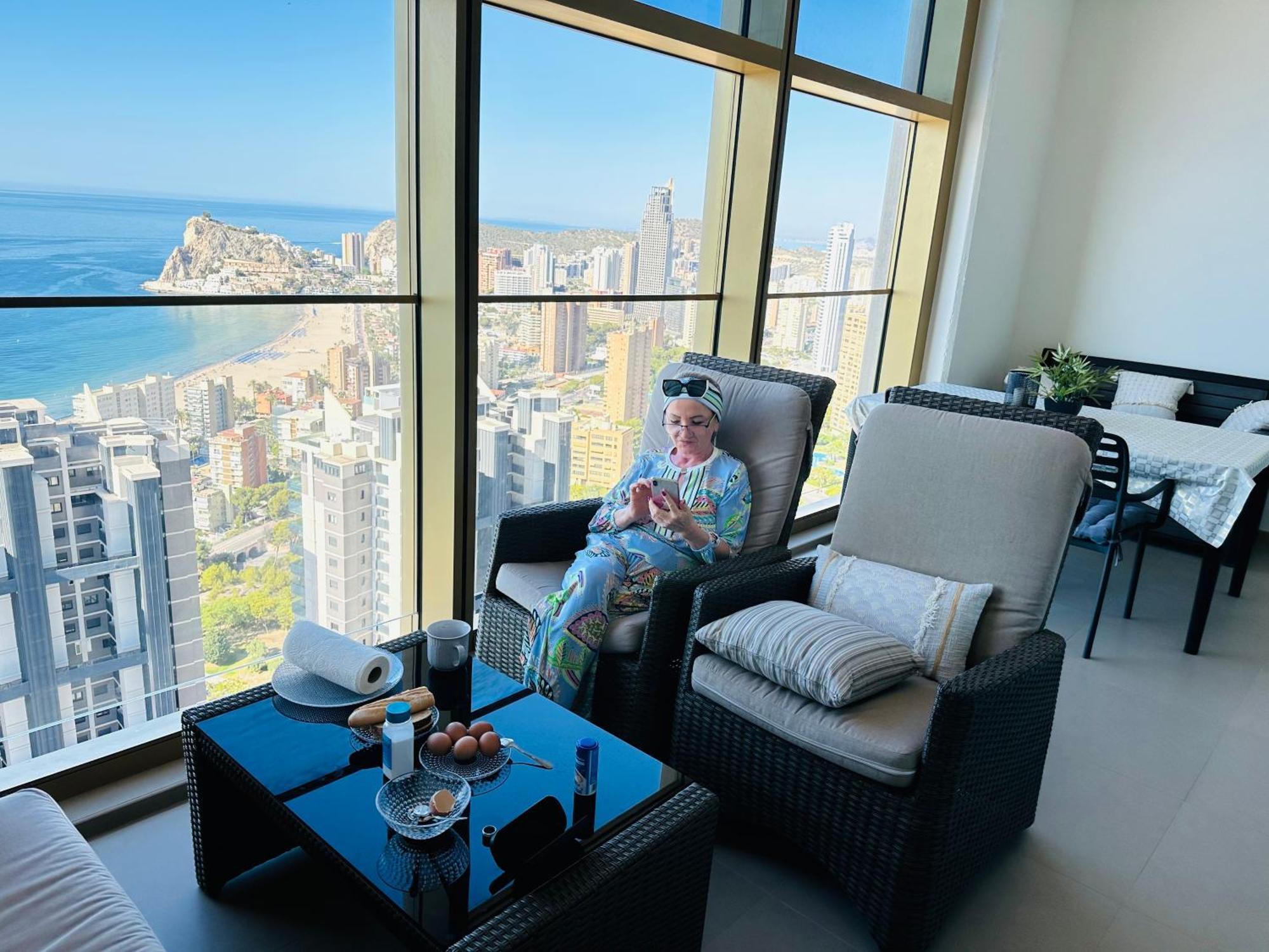 Intempo Sky Luxury Apartment 26 Floor Seaview Benidorm Exterior photo